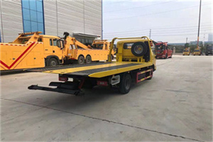 贡嘎非事故拖车